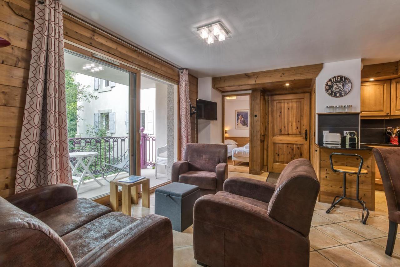 Villa Vallet- Newly Renovated 2 Bedroom Nestled Just Off The Main Street Шамони Екстериор снимка